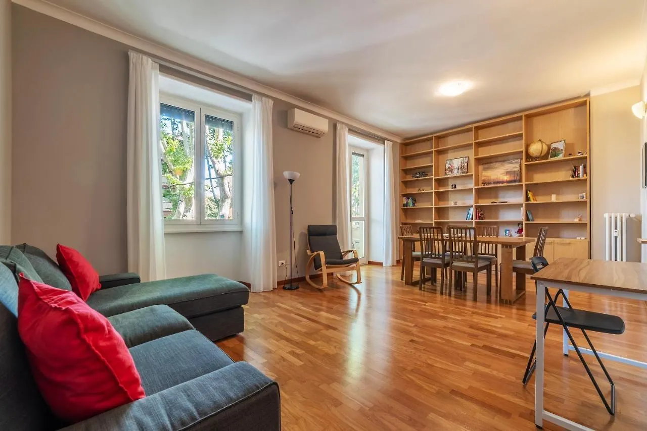 Rione Prati Comfy Apartment Rome