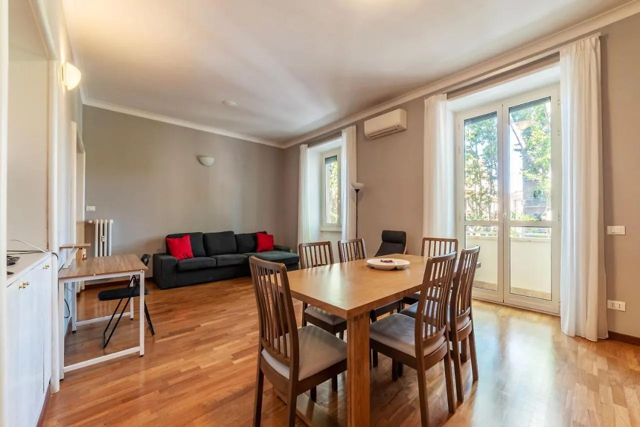 Rione Prati Comfy Apartment Rome